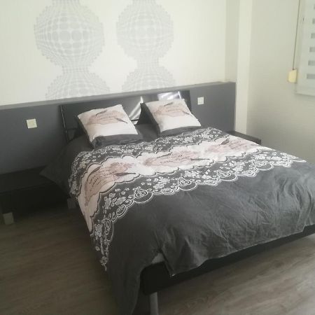 Logement De Plein Pied A Mirecourt Экстерьер фото