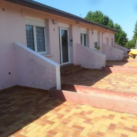 Logement De Plein Pied A Mirecourt Экстерьер фото