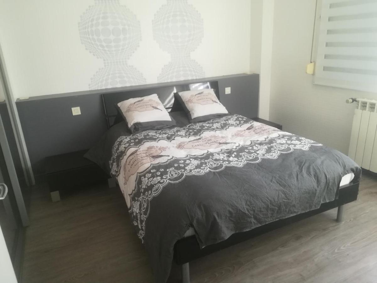 Logement De Plein Pied A Mirecourt Экстерьер фото